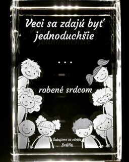 🍎📚 Poďakovanie, ktoré zostane navždy. ✨
Koniec školského roka je ideálny čas povedať jedno veľké ĎAKUJEME. ❤️
Táto gravírovaná krištáľová kniha vznikla v našej dielni ako originálny darček pre pani učiteľku, ktorá počas celého roka odovzdávala deťom nielen vedomosti, ale aj kus svojho srdca. 🌷👩‍🏫
💎 Personalizované gravírovanie vyrobené na Slovensku
🎁 Jedinečný darček od žiakov a rodičov
❤️ Spomienka na krásne spoločné chvíle
Ďakujeme všetkým učiteľom za ich trpezlivosť, láskavosť a každodennú prácu. 🌟
#dakujemeucitelom #koniecskolskehoroka #darcekpreucitelku #gravirovanie #personalizovanydarcek #nasaVyroba